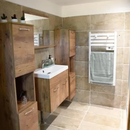 Guest house Maison D'hotes - Chambre-kitchenette-salle De Bain-espace Exterieur